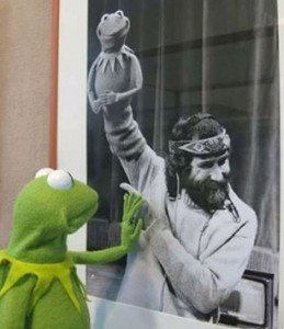 Kermit says goodbye.