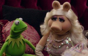 Kermit and Piggy's heart-to-heart.
